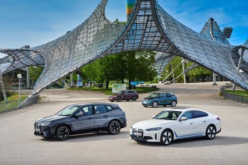 宝马集团发布创新BMW iX与i4，加速推进电动化战略与产品线扩张